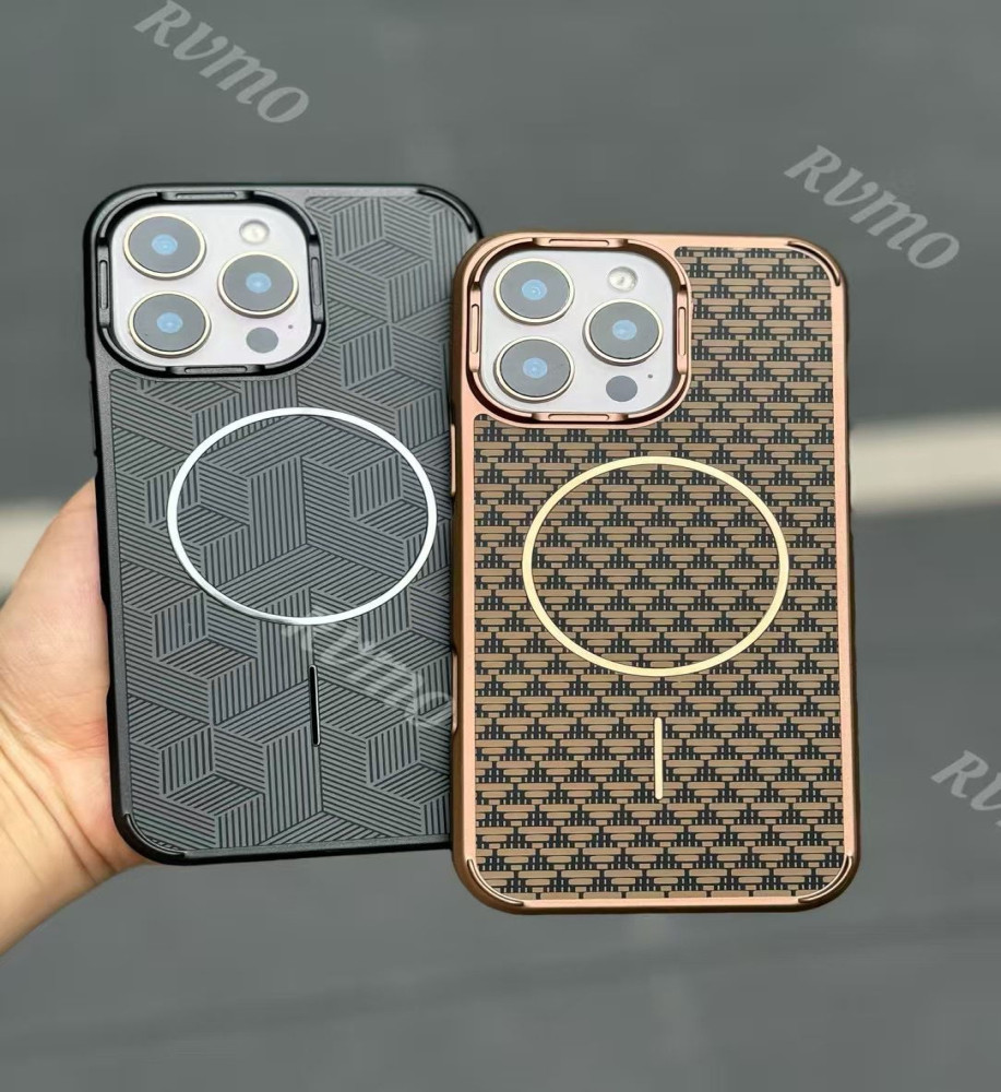  جراب كاربون فايبر حماية من الصدمات و السقوط مع تصميم شبابي أنيق يدعم الشحن اللاسلكي Mage Safe و تركيب سهل و وزن خفيف موبايل ايفون 14 برو ماكس 