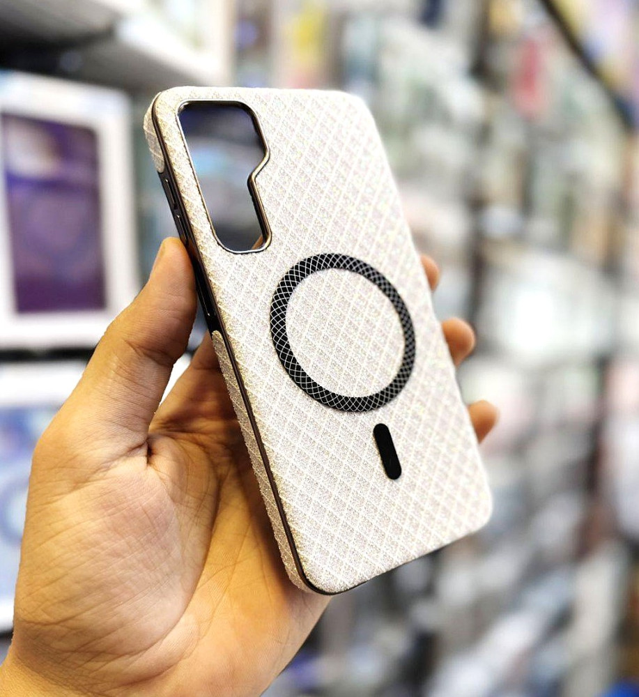  جراب إستراس مرصع بالكريستال فاخر بإطار معدني وبطانة شَمواه — لامع و أنيق وحماية ضد الصدمات متوافق مع هاتف سامسونج A26 