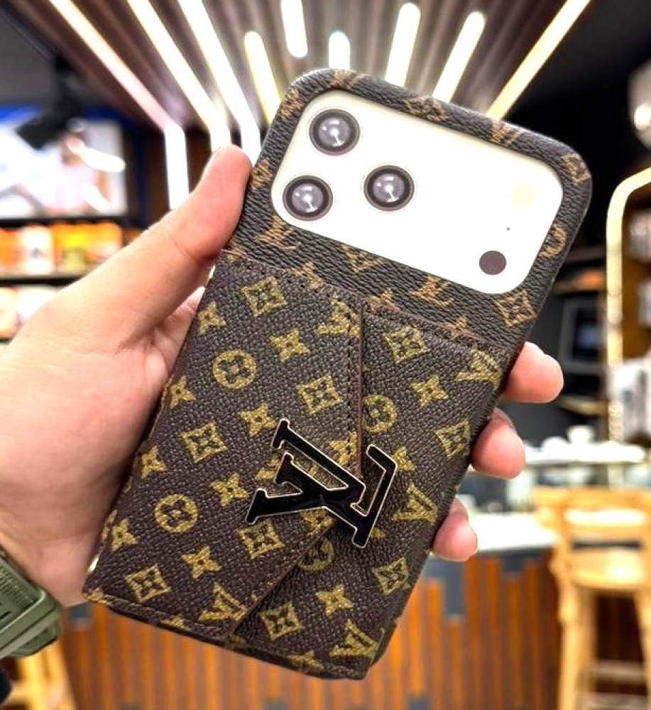  Chic and luxurious iPhone 17 Pro Max case in LV, GG & GUCCI style with built-in card holder and crossbody strap - a stylish protective cover for girls, also available for iPhone 17. 