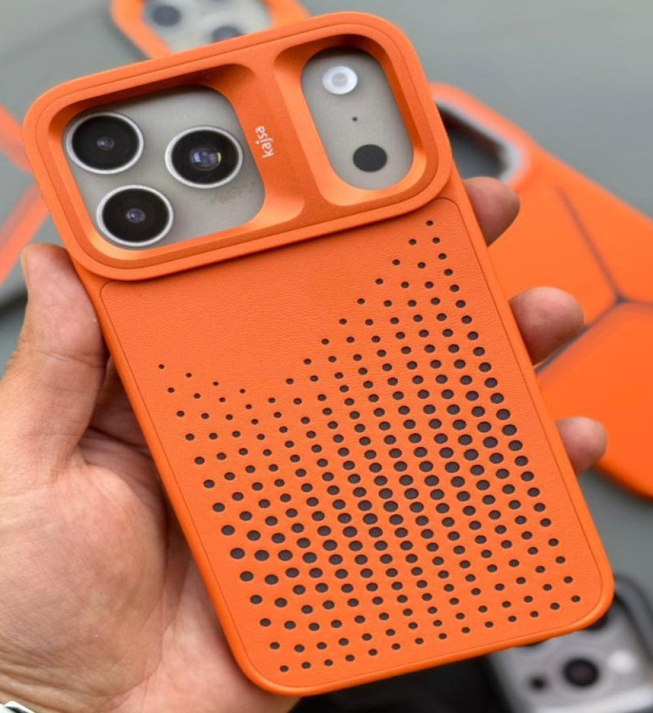  The iPhone 17 Pro Max case combines elegance and luxury, made from high-quality, shock-resistant materials, with a prominent frame for complete protection and a raised camera square that provides additional protection and a unique design touch, making it look attractive in the hand. 