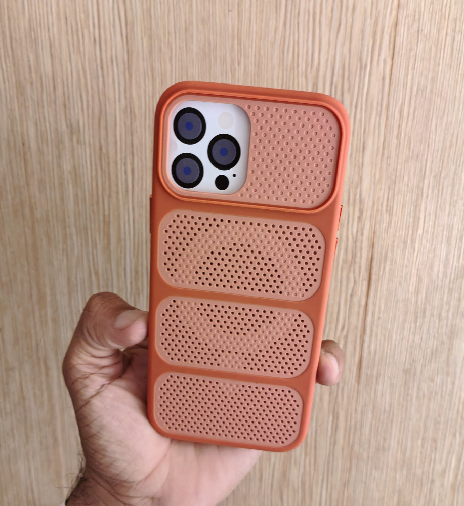  *Shockproof mesh protective case for iPhone 13 Pro Max* 