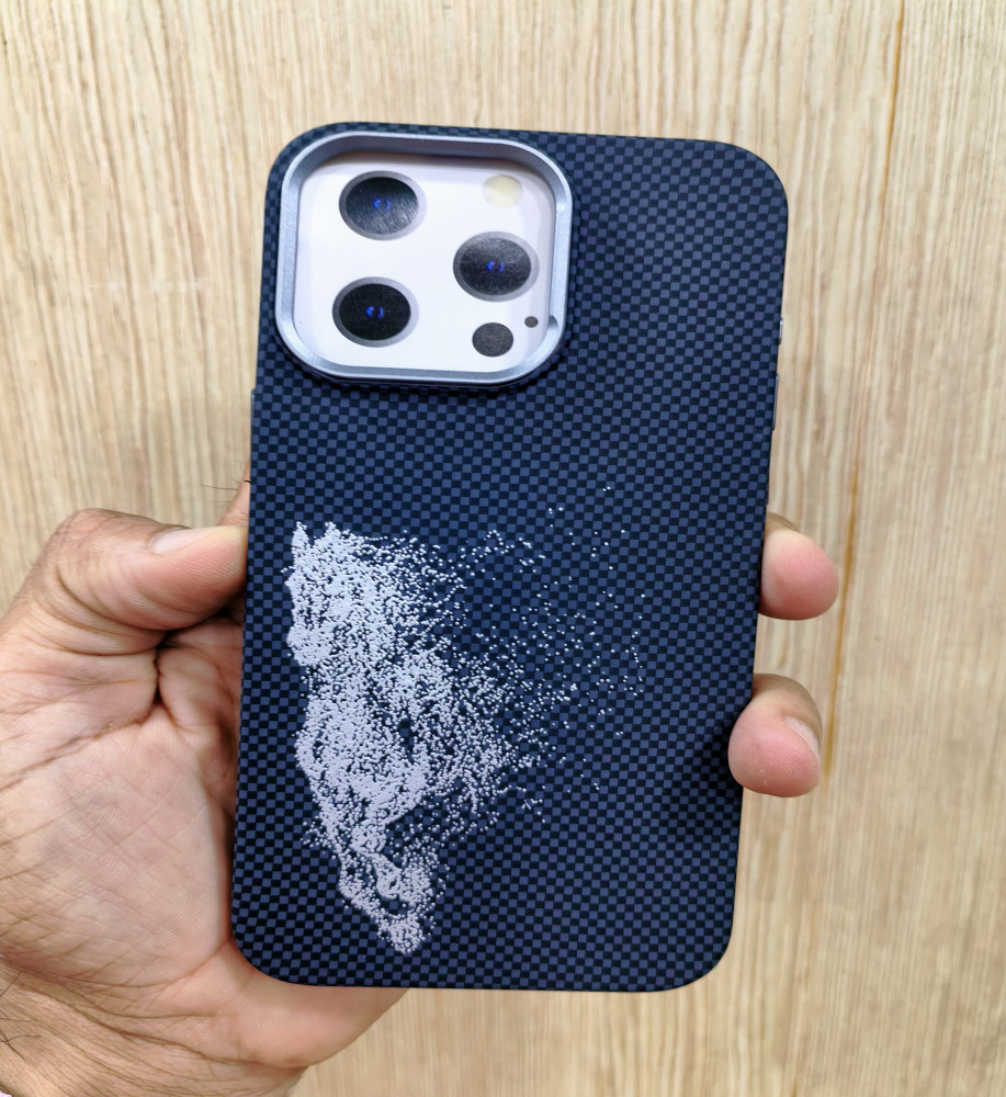  *Carbon fiber protective case for iPhone 15 Pro Max* 