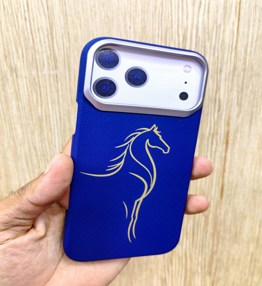  *MagSafe carbon protective case for iPhone 17/18 Pro Max* 