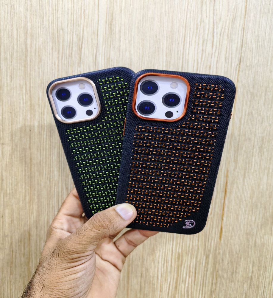  *MagSafe carbon protective case for iPhone 16 Pro Max* 