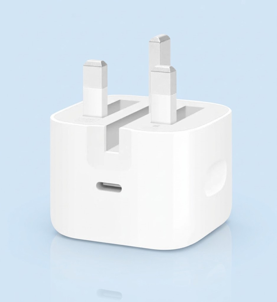  20W USB-C charger head with NFC, compatible with iPhone and iPad 