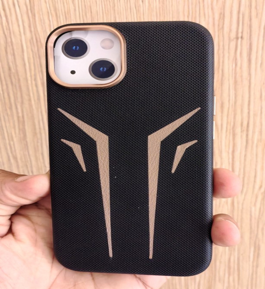  iPhone 13 Carbon Fiber MagSafe Case – Protective and Stylish. 